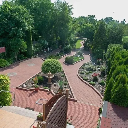 Mit Garten, Grill Und Gemeinschaftspool * Balatonbereny